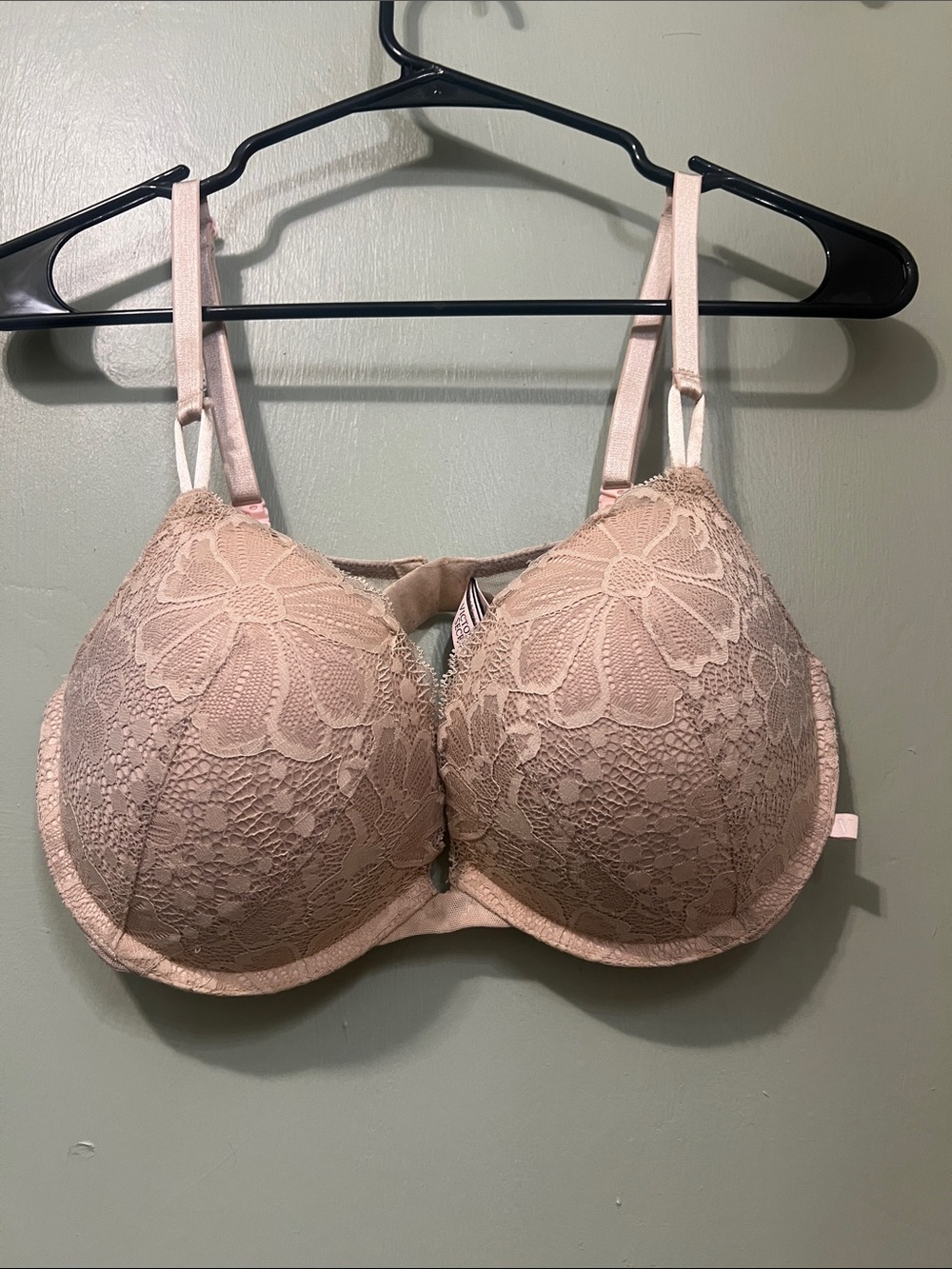Victoria's Secret Nude Lace Padded Underwire Bra